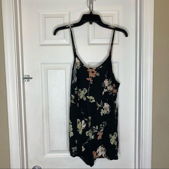 Brandy Melville Floral Romper One Size - Picture 5 of 12